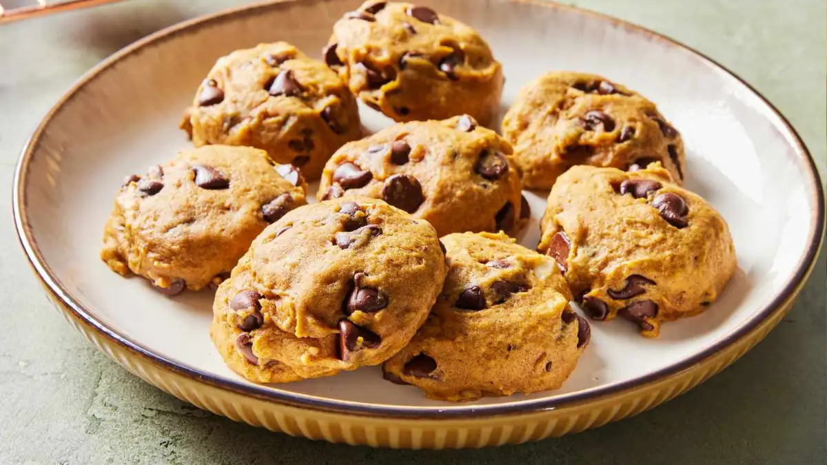 Pumpkin Chocolate Chip Cookies