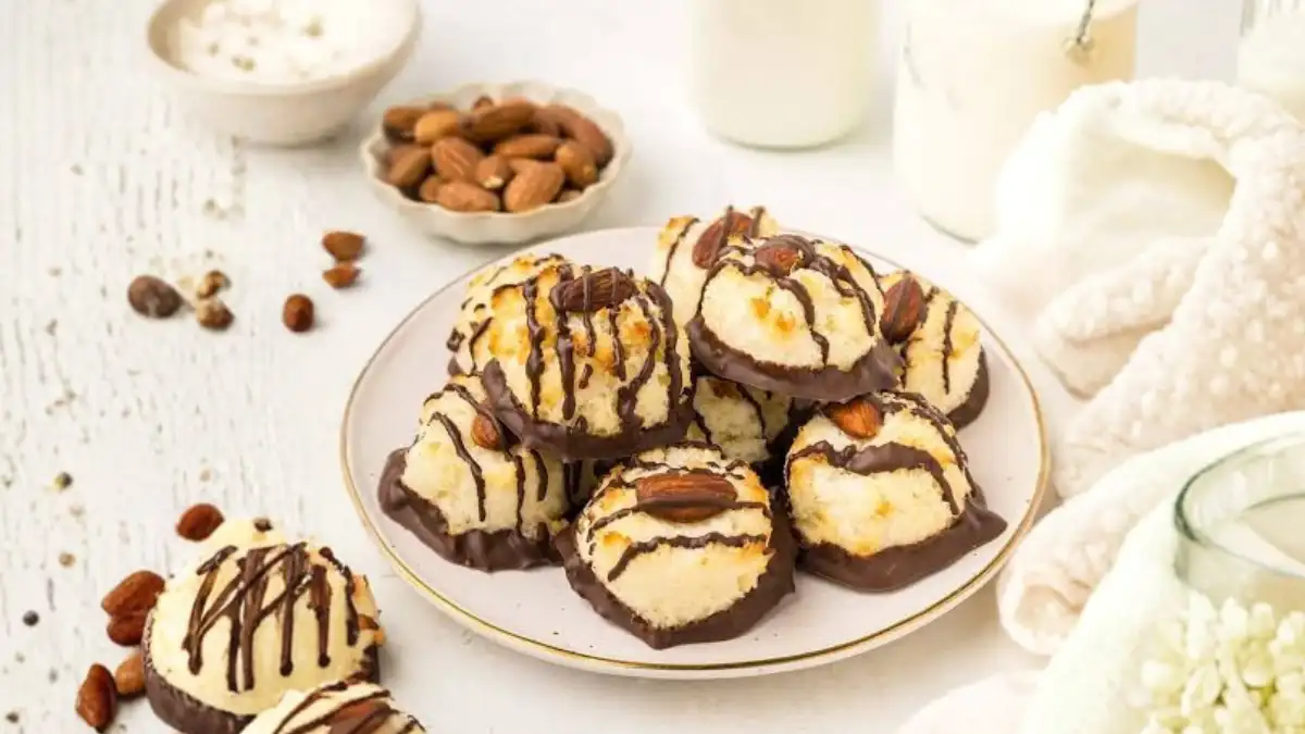 Pumpkin Coconut Macaroons