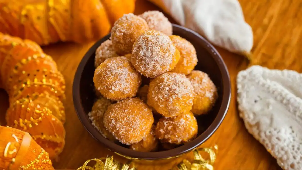 Pumpkin Donut Holes