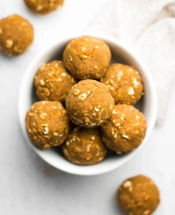 Pumpkin Spice Energy Bites