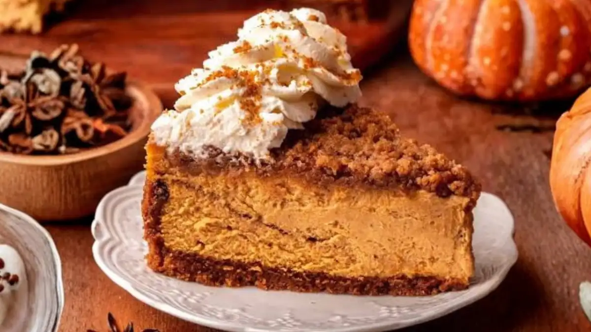 Pumpkin Streusel Cheesecake
