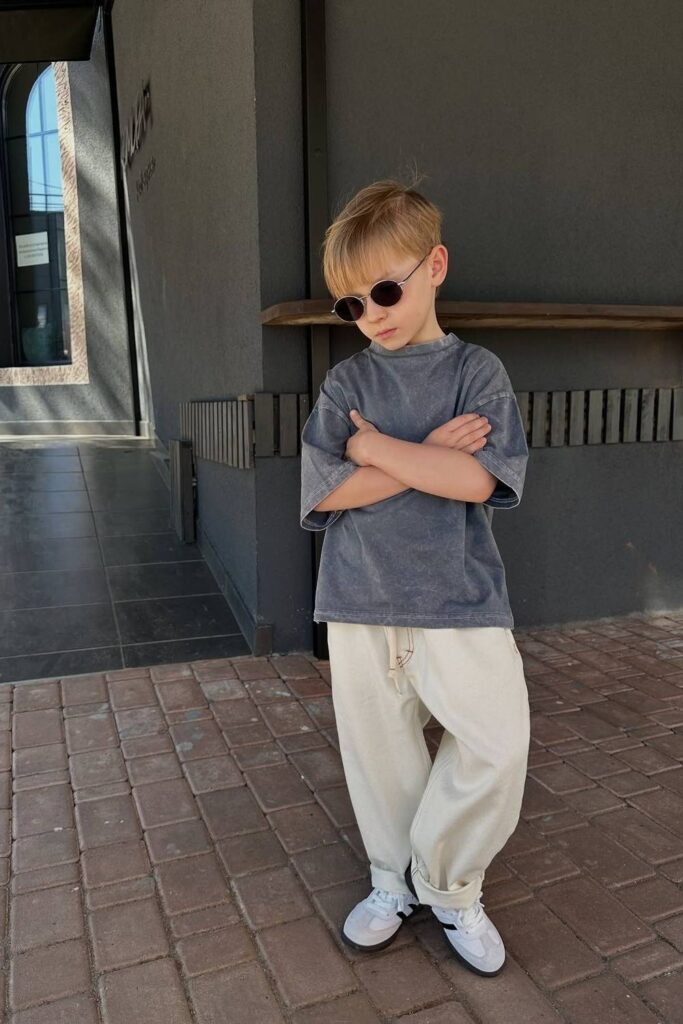 Gray Tee & Wide Leg Pants