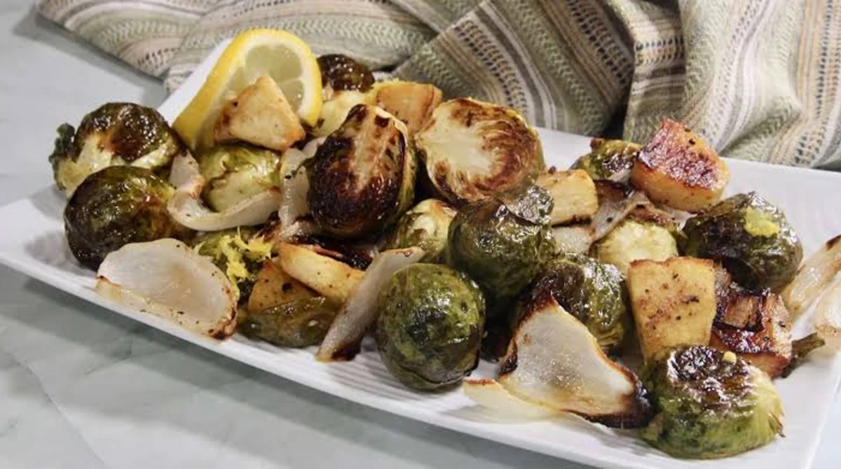 Roasted Brussels Sprouts and Apples
