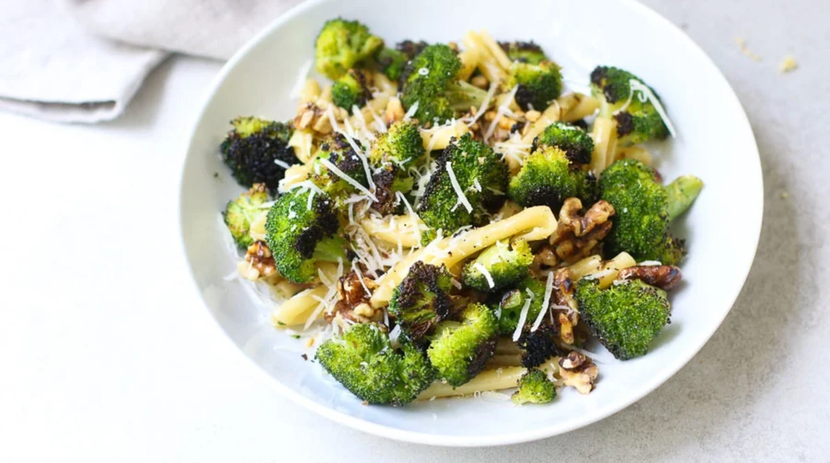 Roasted Walnut and Broccoli Pasta