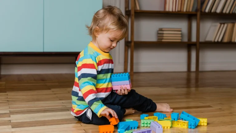 30 Screen-Free No-Prep Toddlers Activities For Busy Moms