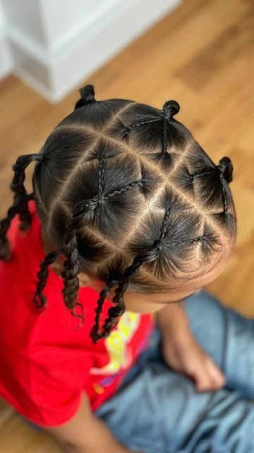 Sectioned Ponytails with Geometric Parts