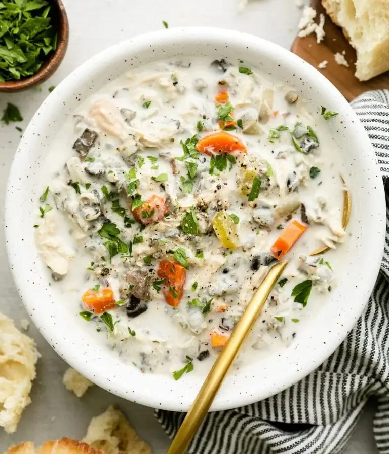 Slow Cooker Chicken and Wild Rice Soup