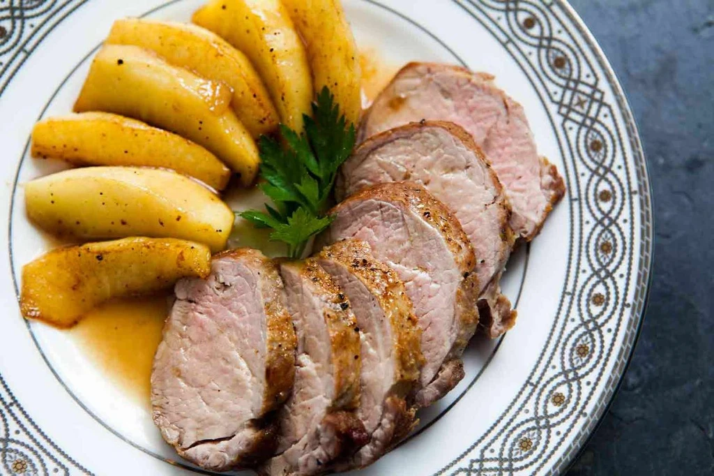Slow Cooker Pork Tenderloin with Apples