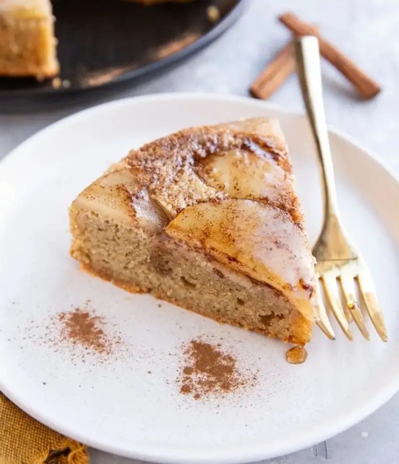 Spiced Pear and Almond Flour Crumble