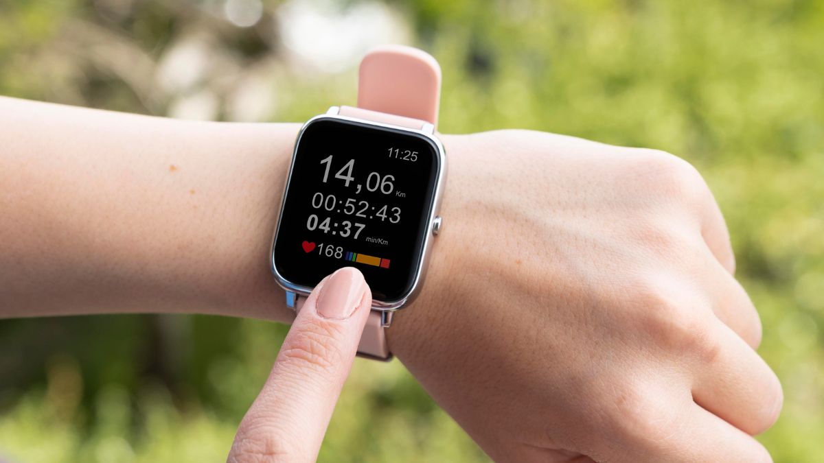 Stop Ignoring These 9 Hidden Apple Watch Health Features — Even Apple’s Doctor Is Shocked You Don’t Use Them