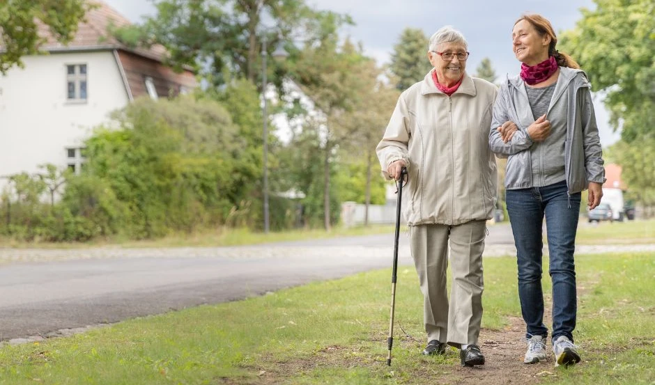 The 10 Minute Habit After Every Meal Is Simply Walking