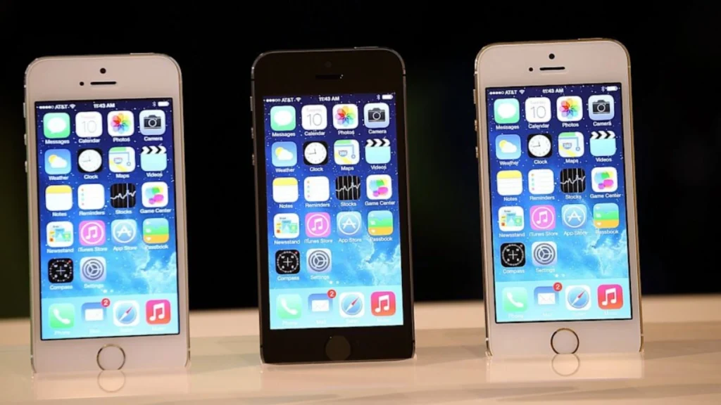 The Simplicity of Early Apps