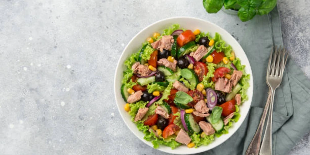 Tuna Salad Tomatoes
