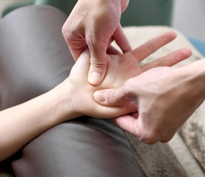Use Gentle Touch as a Relaxation Cue