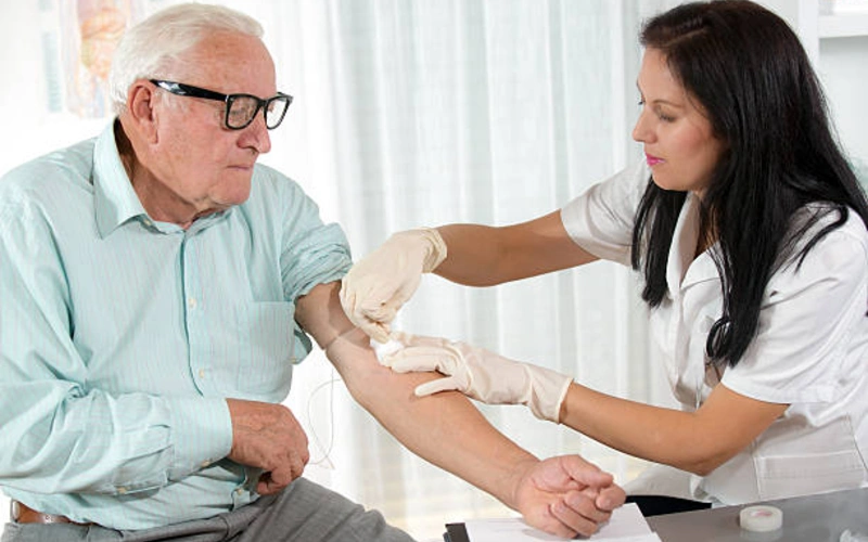 Vitamin C Mimicking Leukemia
