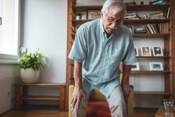 What a Physical Therapist for Seniors Sees That a Stopwatch Misses