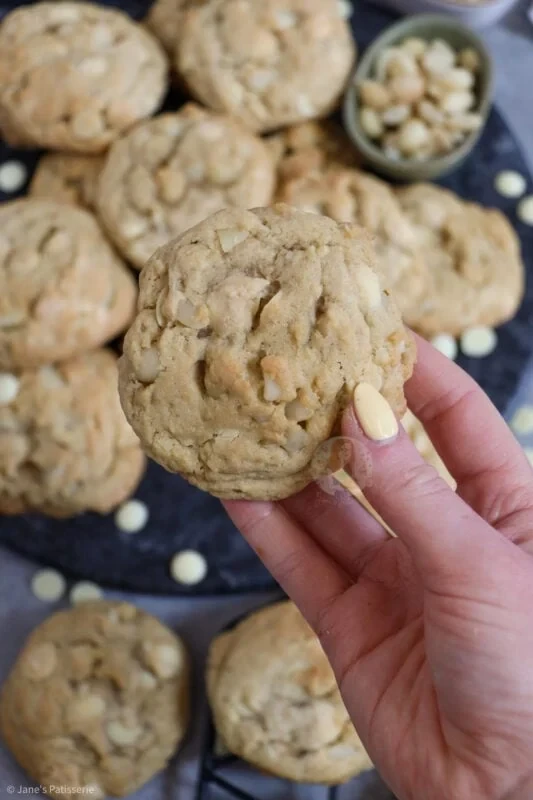 White Chocolate Macadamia Snowflakes