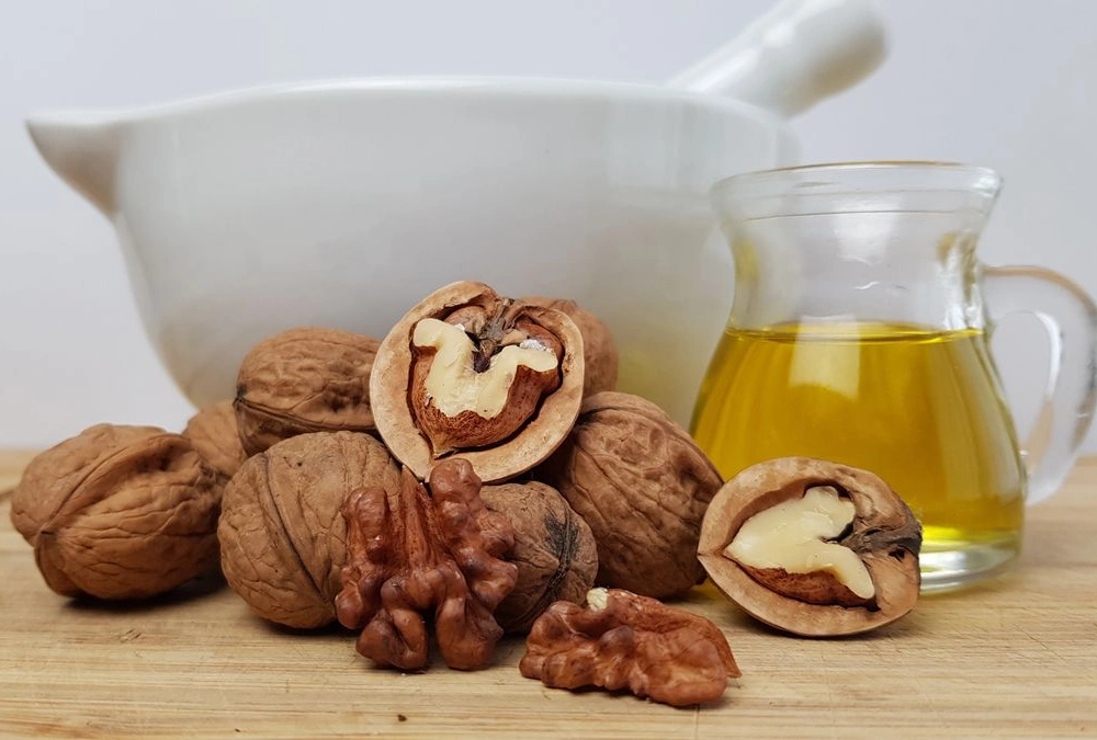 Whole Walnuts May Matter More Than Walnut Oil