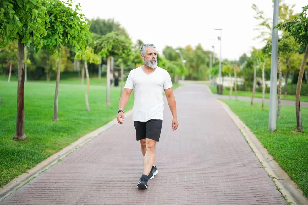 Why Brisk Walking May Be So Powerful for an Aging Brain