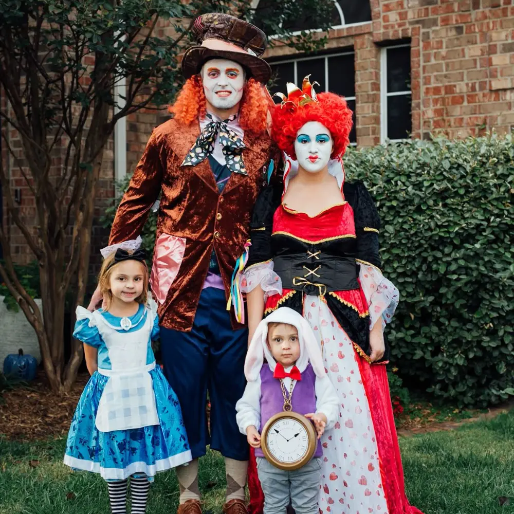 Wonderland Family Halloween Costume