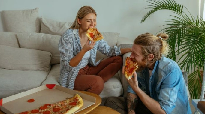 You Eat a Second Helping Before Your Body Has Caught Up