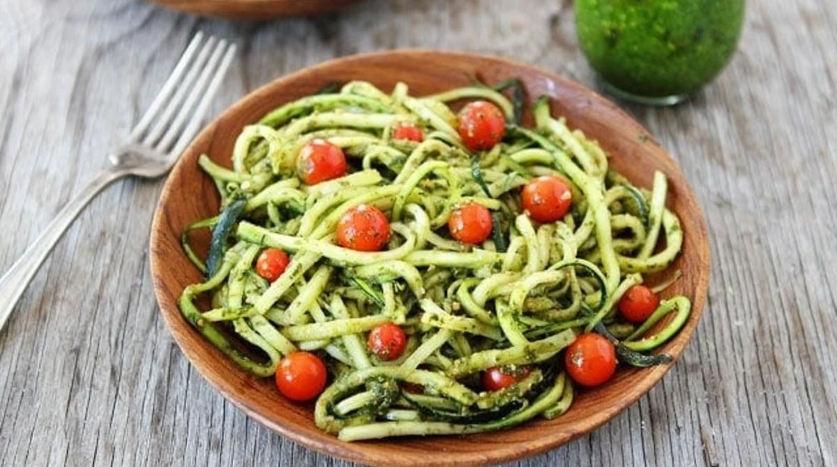 Zucchini Noodle Pesto Bowl