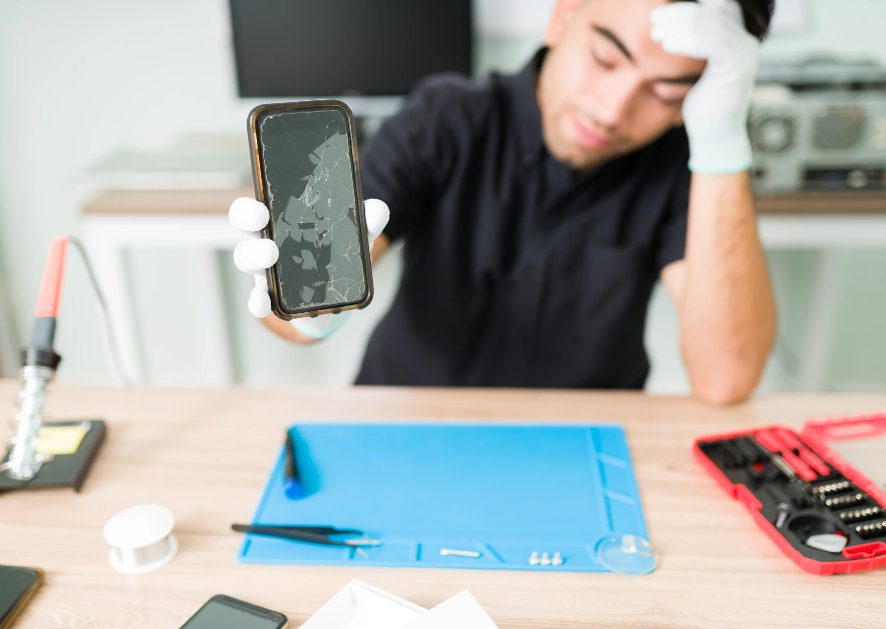 What Apple's Warranty Actually Covers (The Part They Don't Explain)